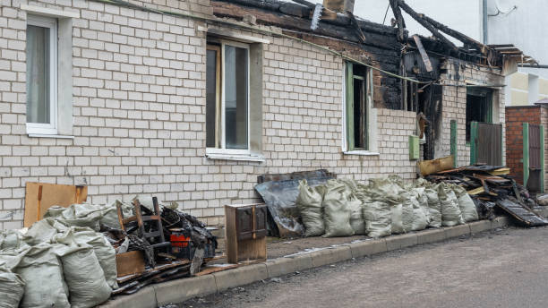 24/7 Emergency Fire Damage Removal experts in Simi Valley, CA
